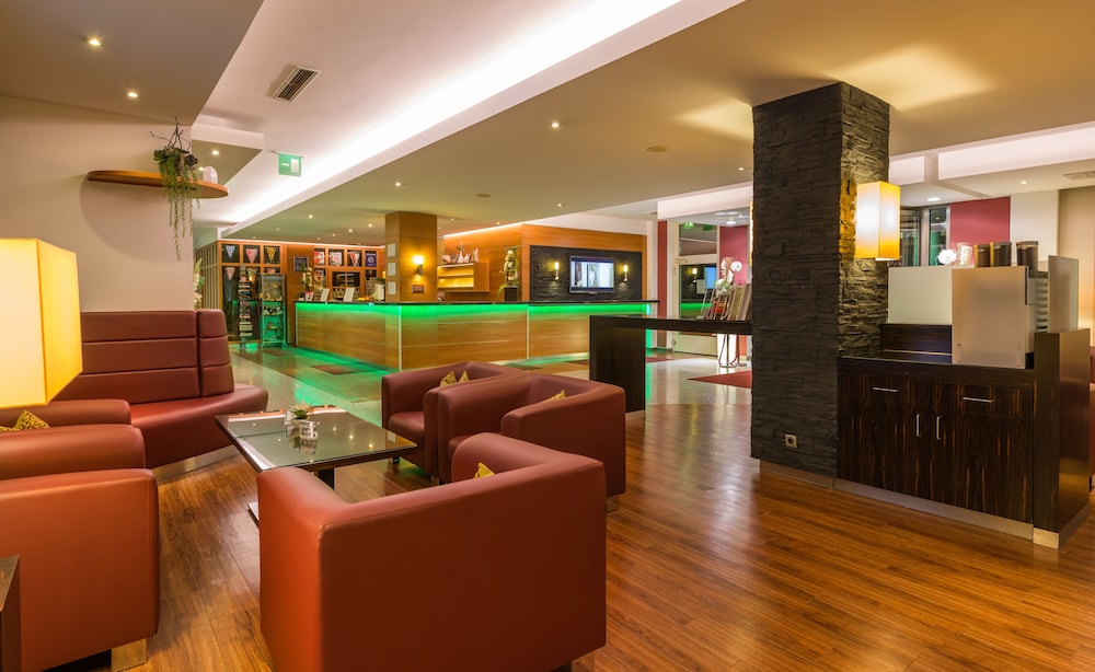 Novina Hotel Sudwestpark Nurnberg 47/68
