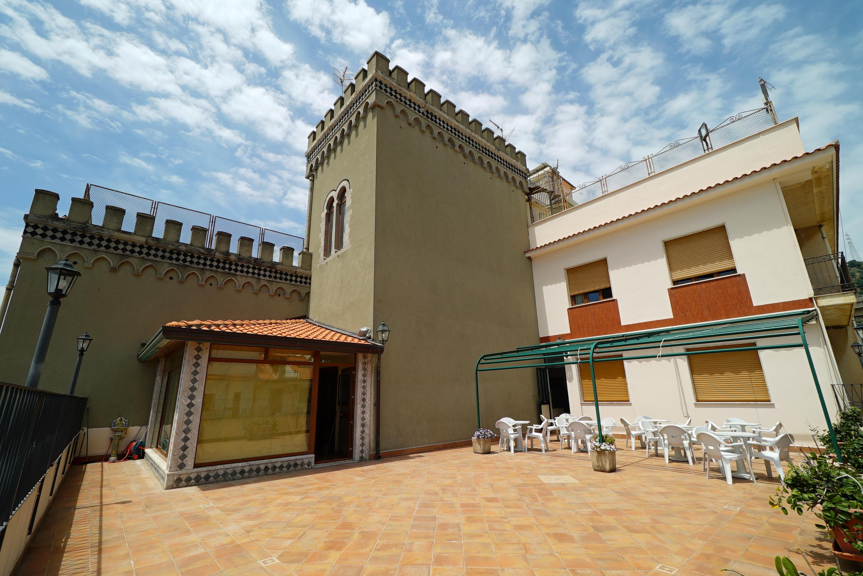 Palazzo Durante 10/21