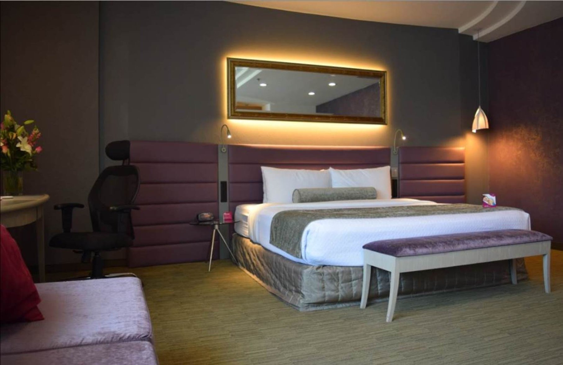 Crowne Plaza Toluca-Lancaster 19/78
