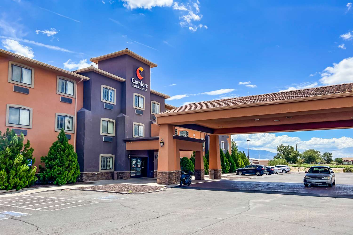 Comfort Inn And Suites Thatcher 77/79