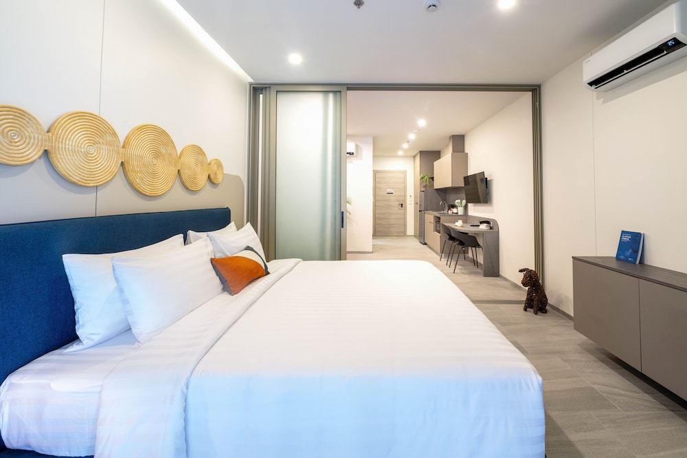 1 BEDROOM, APARTMENT
