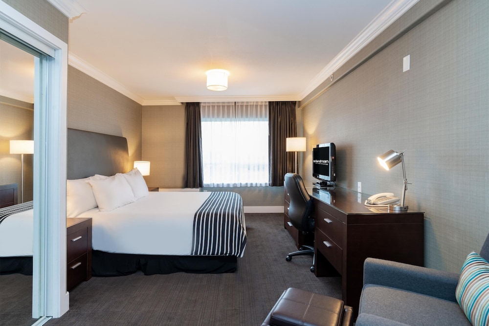 Sandman Hotel Vancouver Airport 13/38