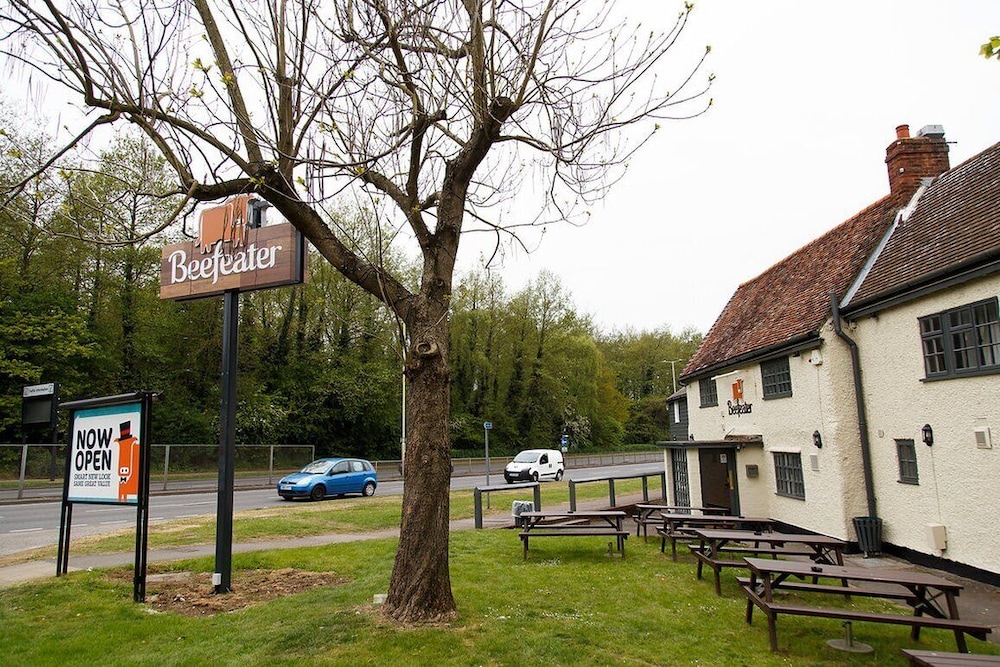 Premier Inn Stevenage 43/45