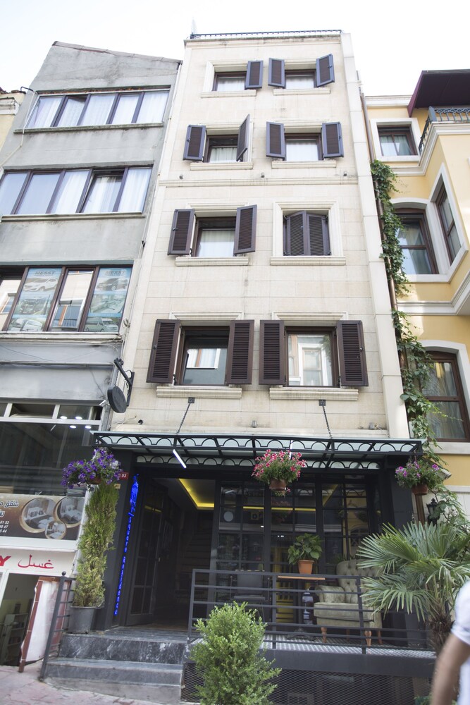 Hot Residence Taksim Square photo1