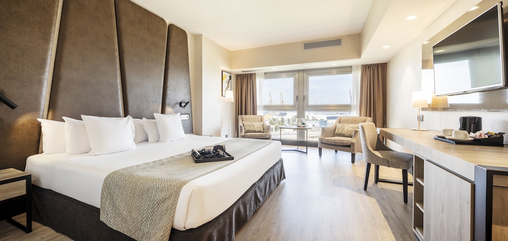 ROOM, DOUBLE BED, HARBOUR VIEW