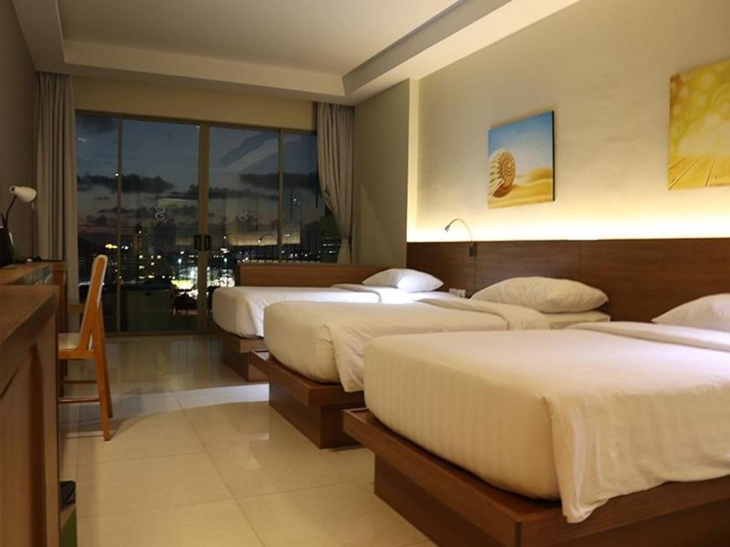 Oasis, Panorama, Triple, Single Bed