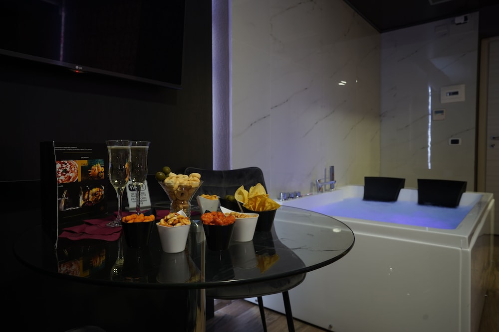Hotel Angioino Spa 16/36