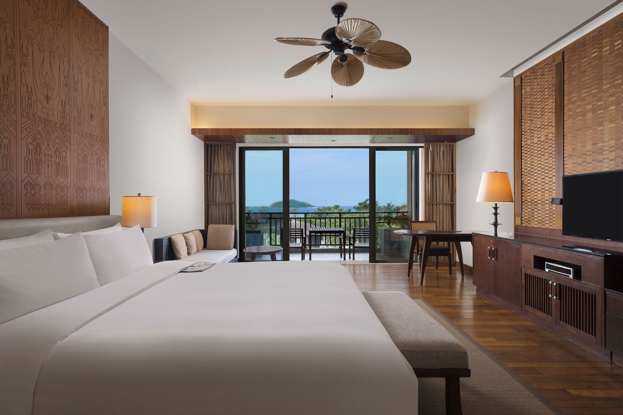 Room, King Bed, Lagoon View، Le Meridien Shimei Bay Beach Resort & Spa 5/10