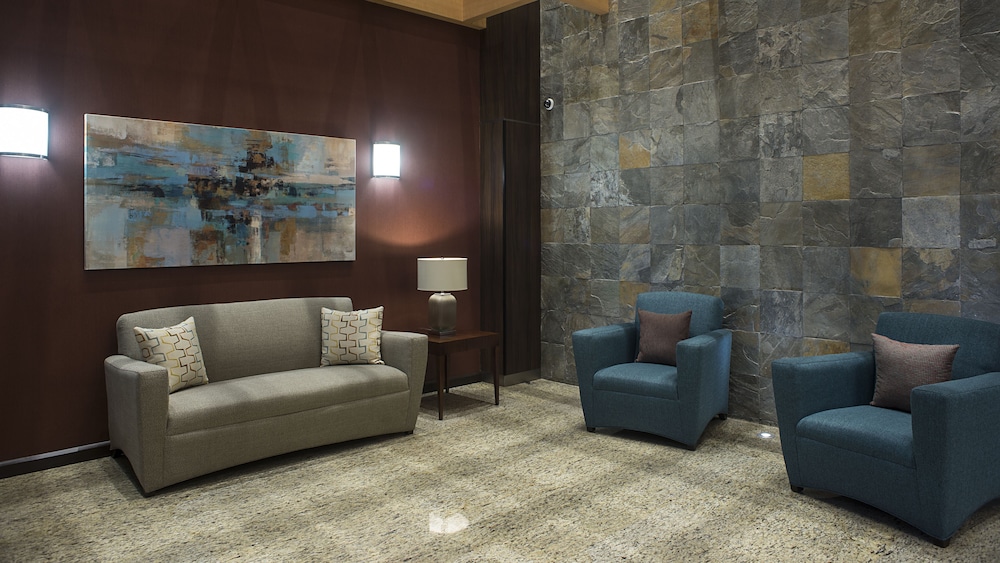 Staybridge Suites Puebla 48/63