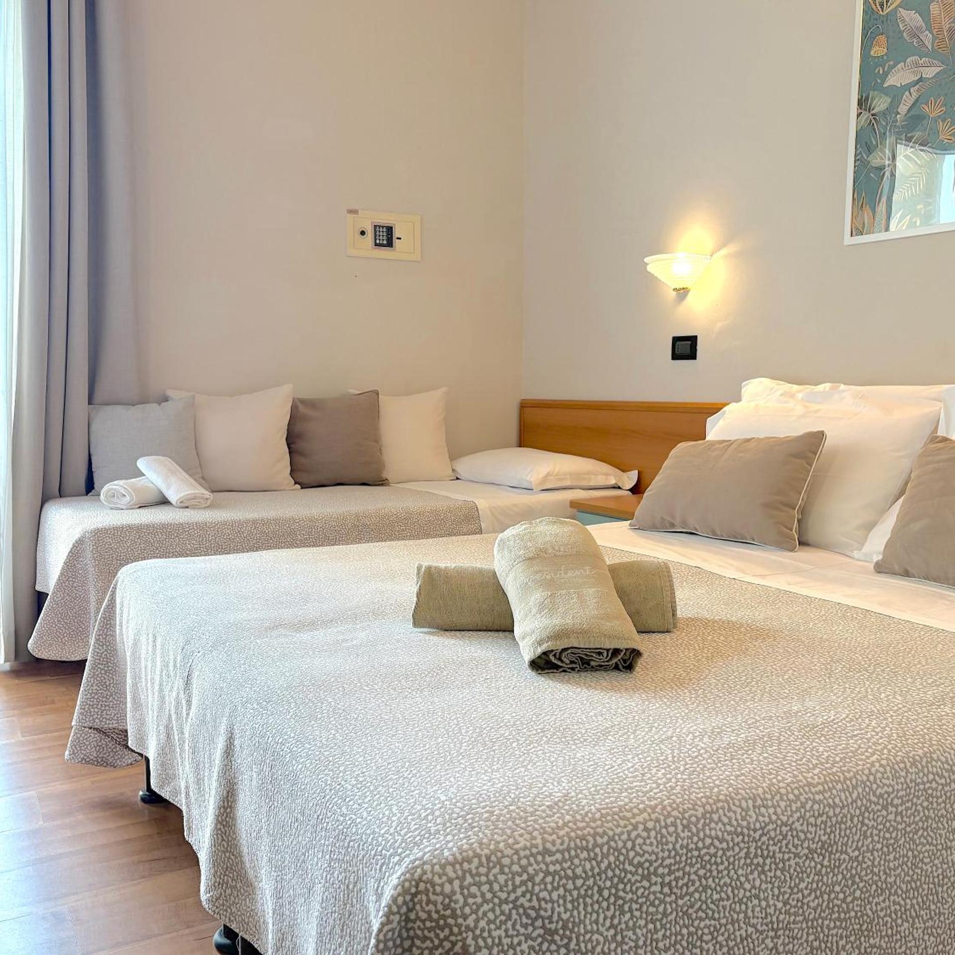 Hotel President Cattolica 18/56