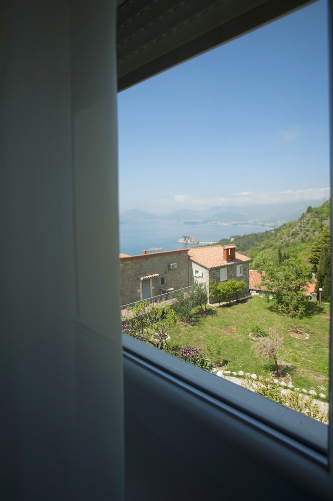 Apartments Djurasevic 44/50
