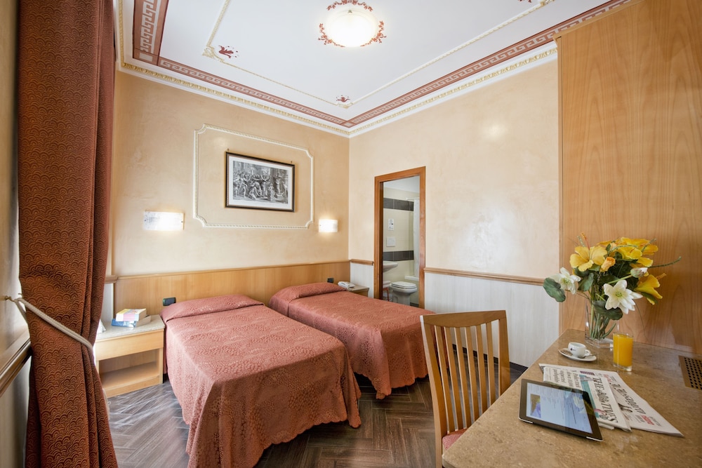 Marco Polo Hotel 43/52