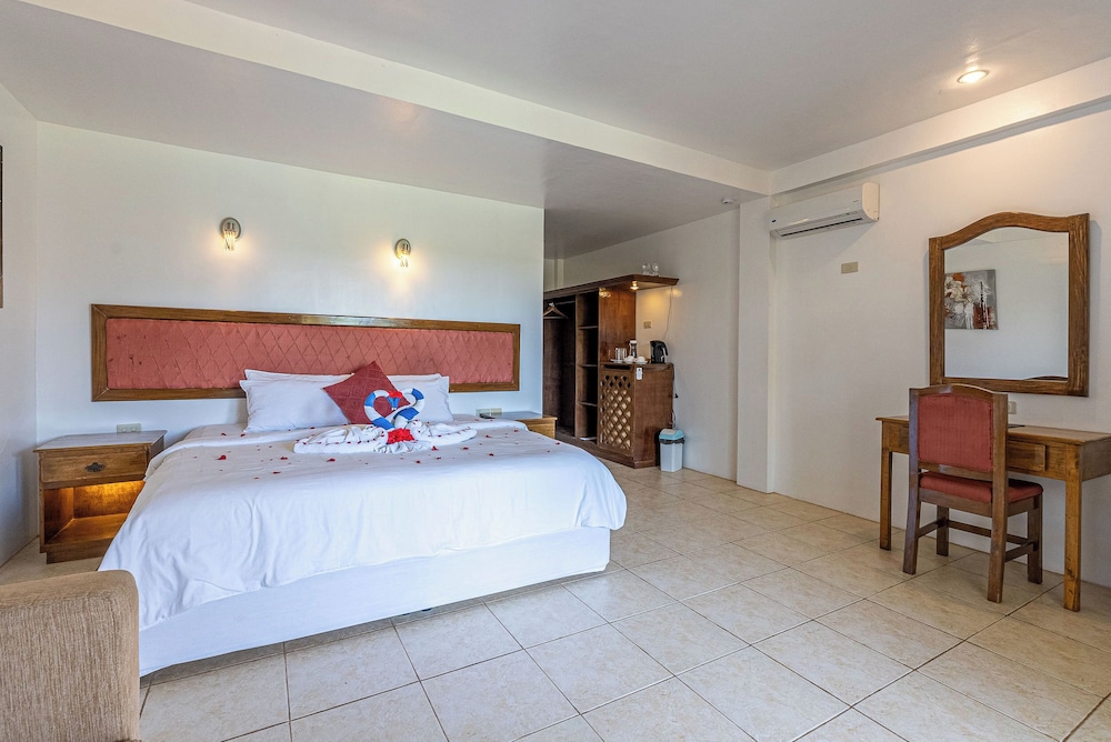 Blue Star Dive And Resort 12/50