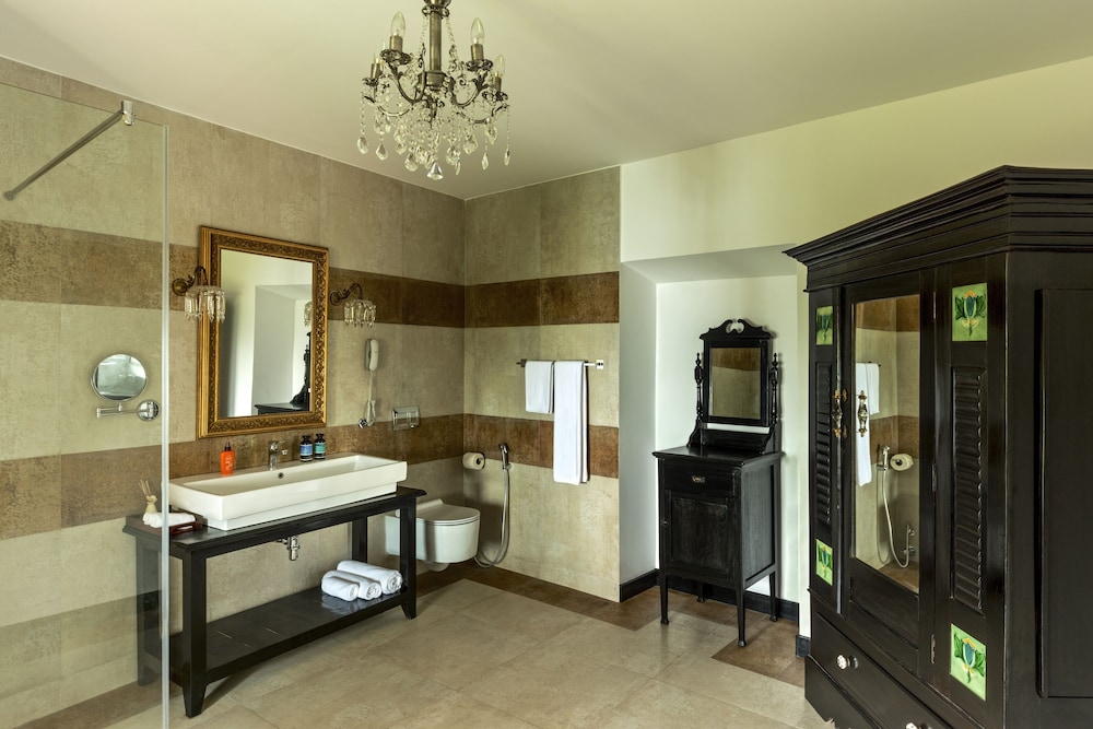 Fort Tiracol Heritage Hotel 50/50