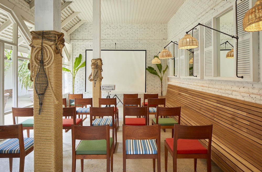 The Peri Hotel Hua Hin 37/50