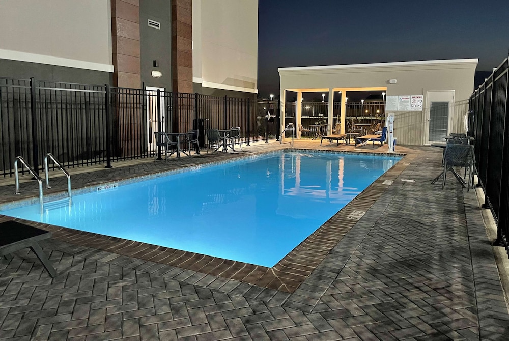 La Quinta Inn & Suites by Wyndham Sulphur (Lake Charles) 31/34