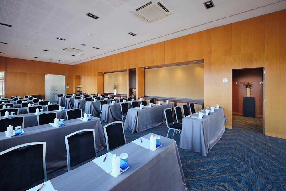 Eurostars Grand Marina 41/50