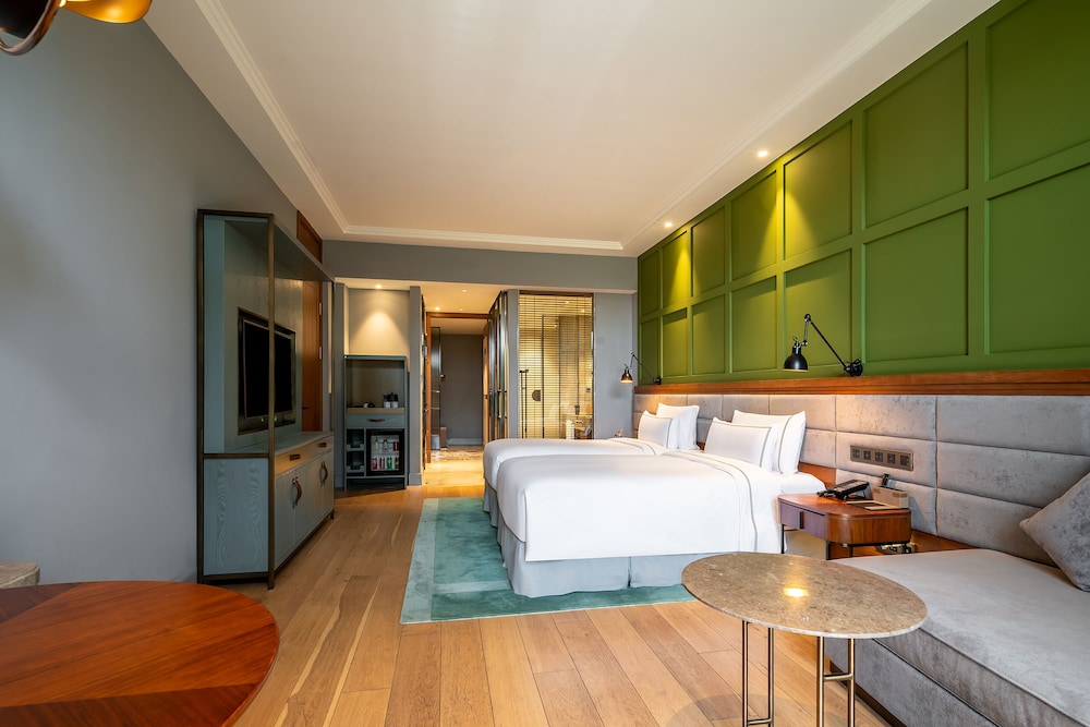 Melia Shanghai Parkside 12/57