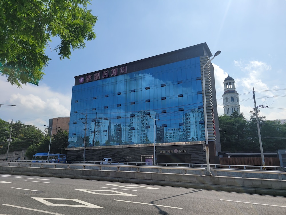 Hotel Tj photo1
