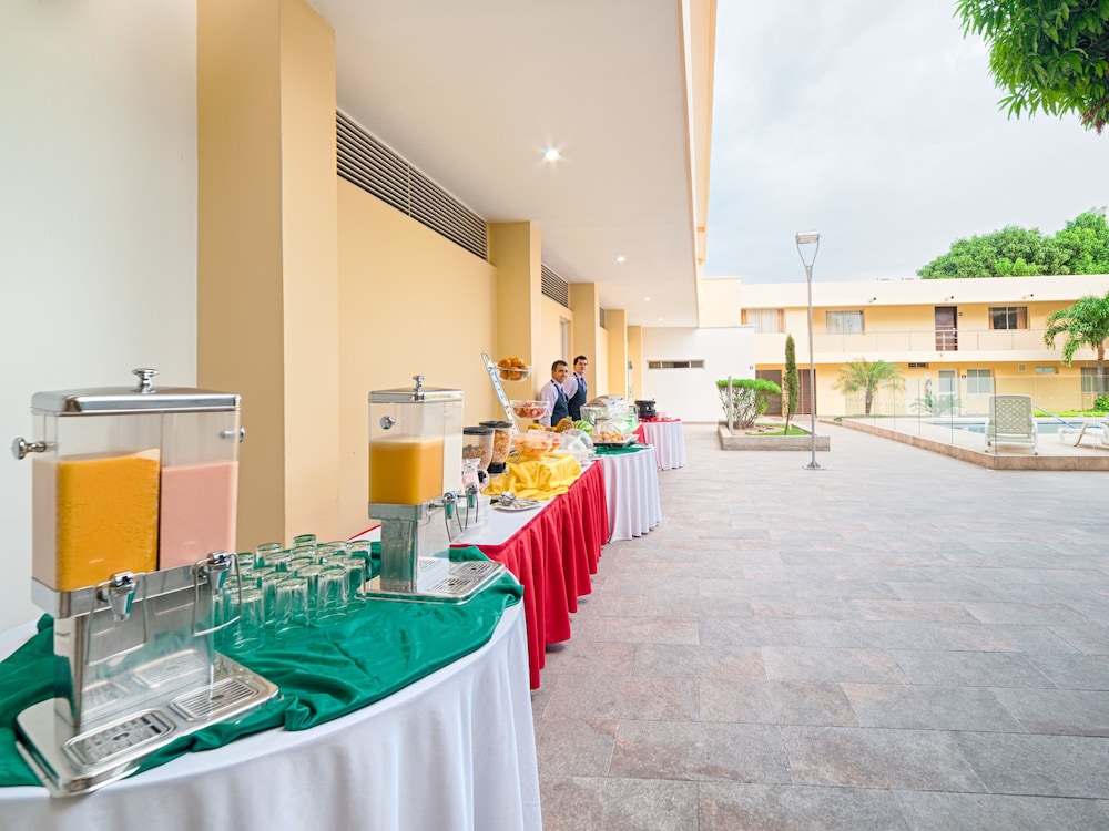 Hotel Arizona Suites 20/47