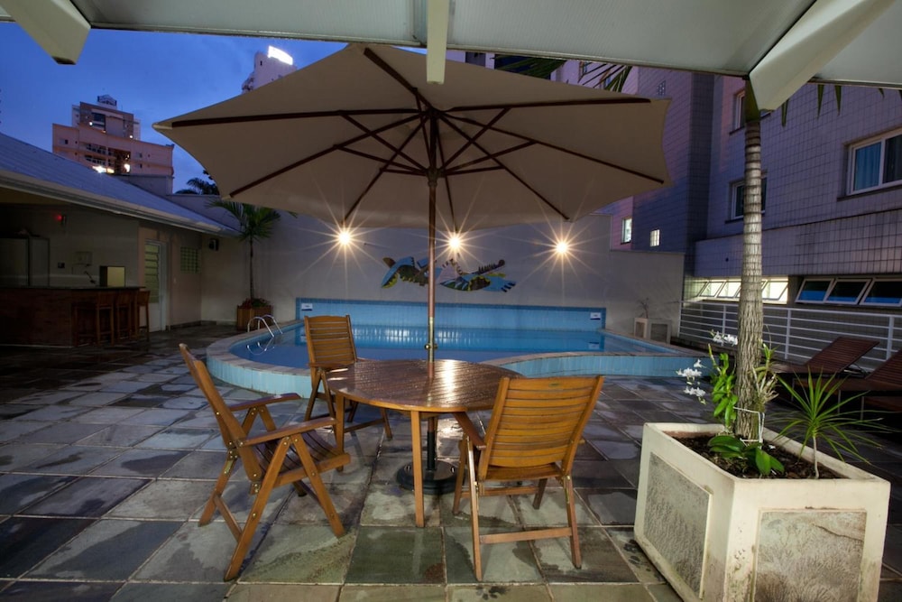 Oitis Hotel 6/63