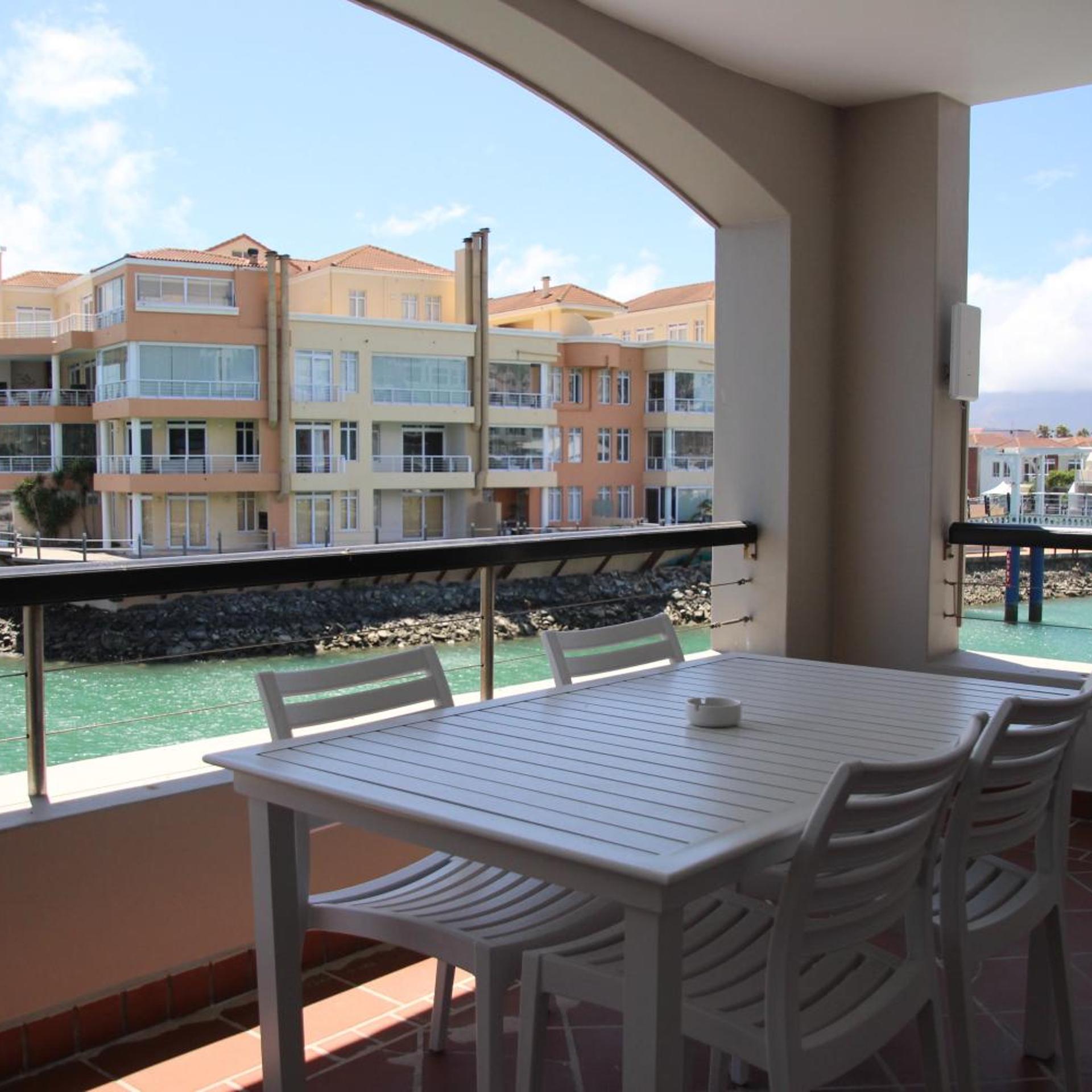 The Boardwalk Accommodation 37/51
