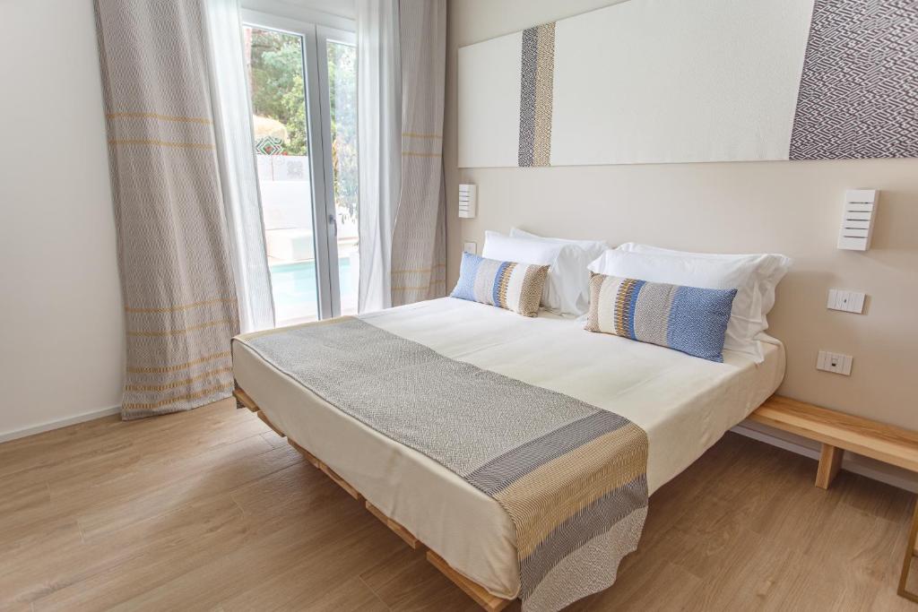 Noha Lifestyle - Adults Only 13/46