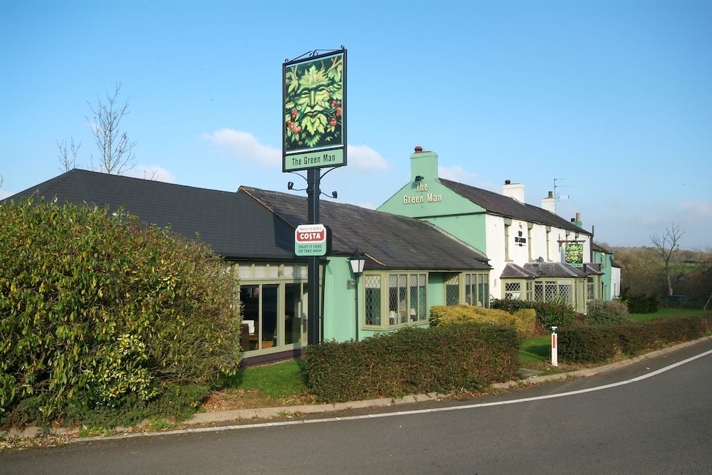 Premier Inn Silverstone 35/38