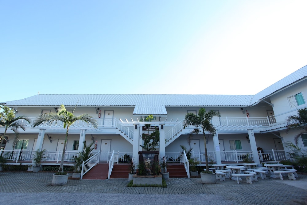 Rinlada House 8/33