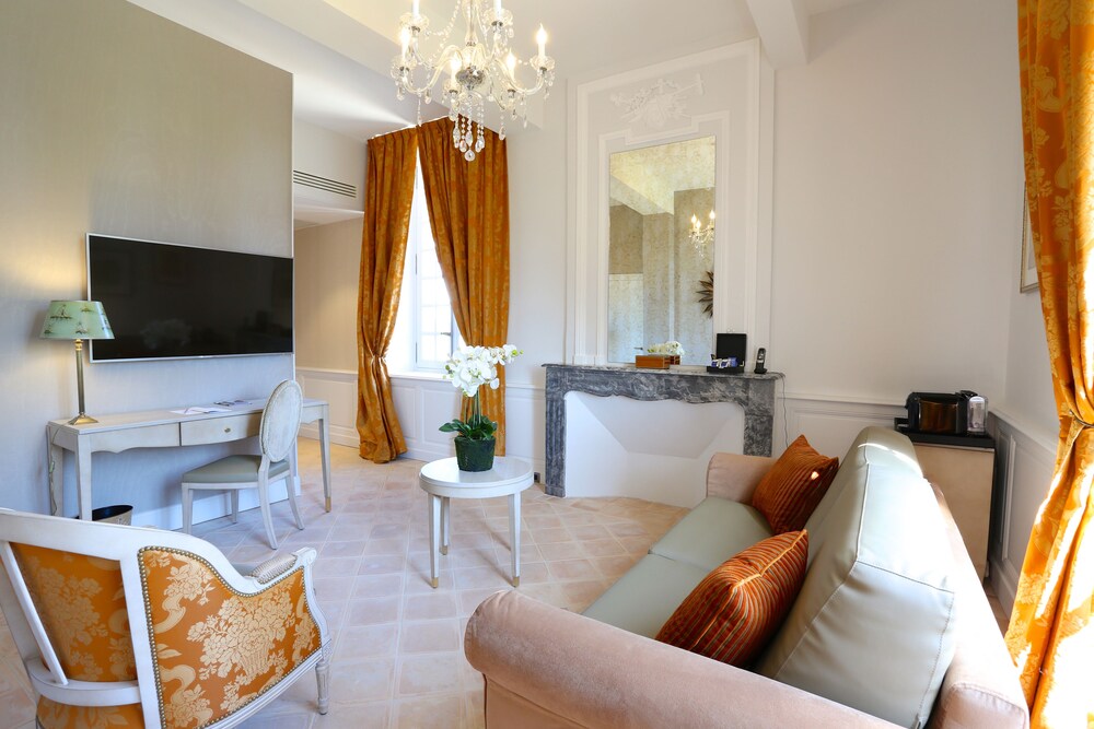 CHATEAU DE DRUDAS 18/30