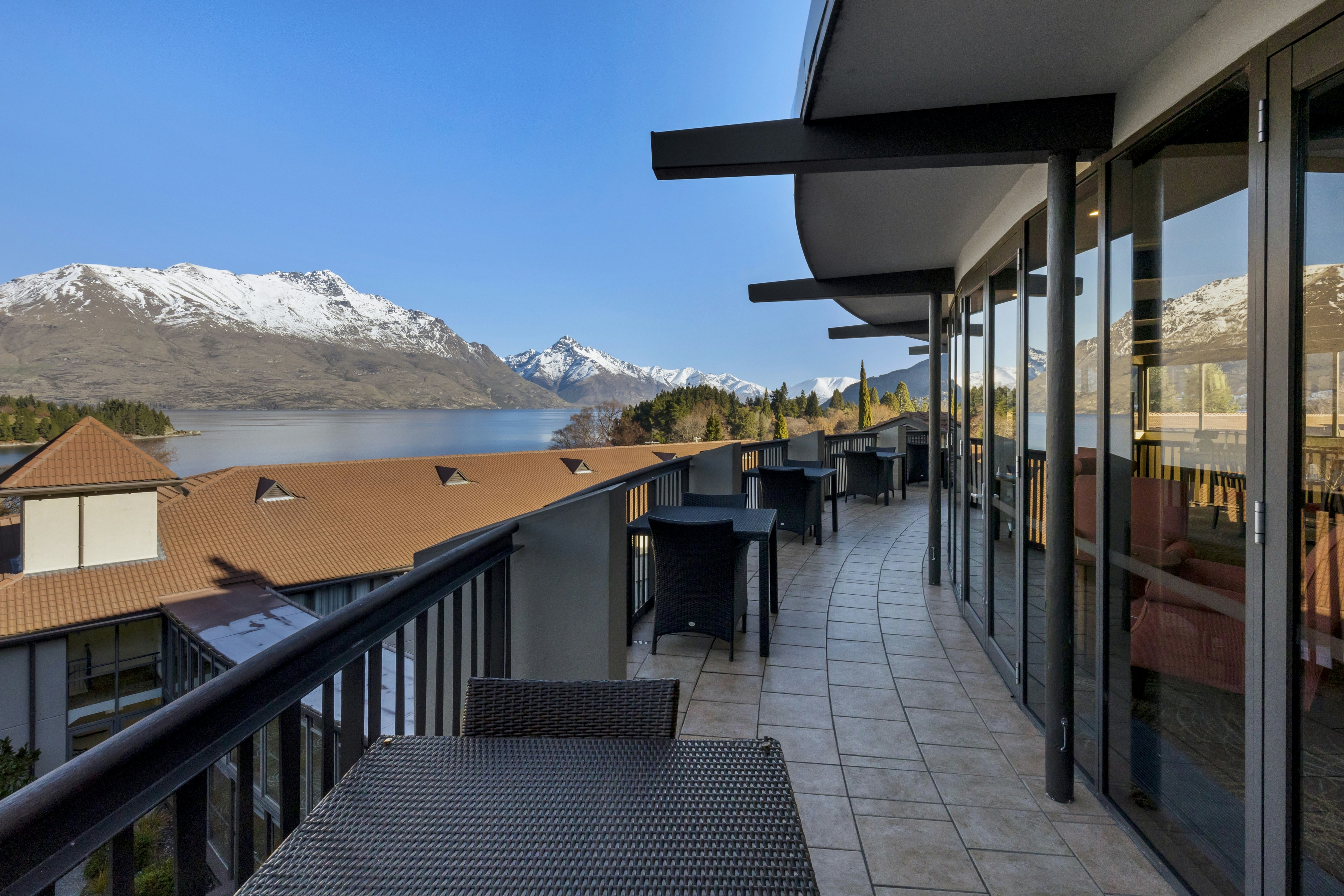 Copthorne Hotel and Resort Queenstown Lakefront 57/59