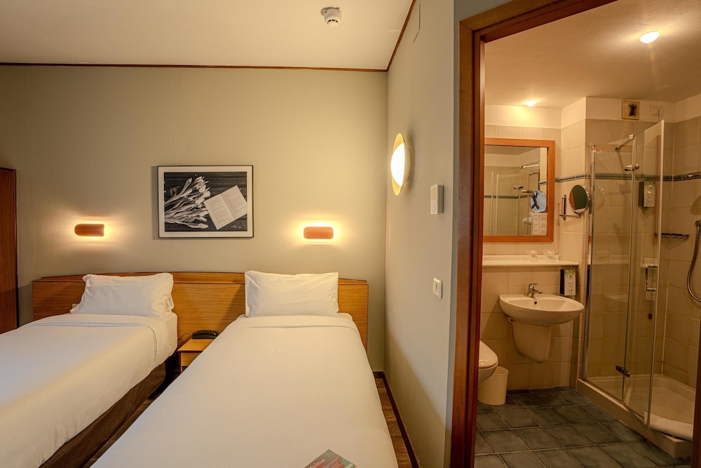 Tulip Inn Torino Sud 8/48
