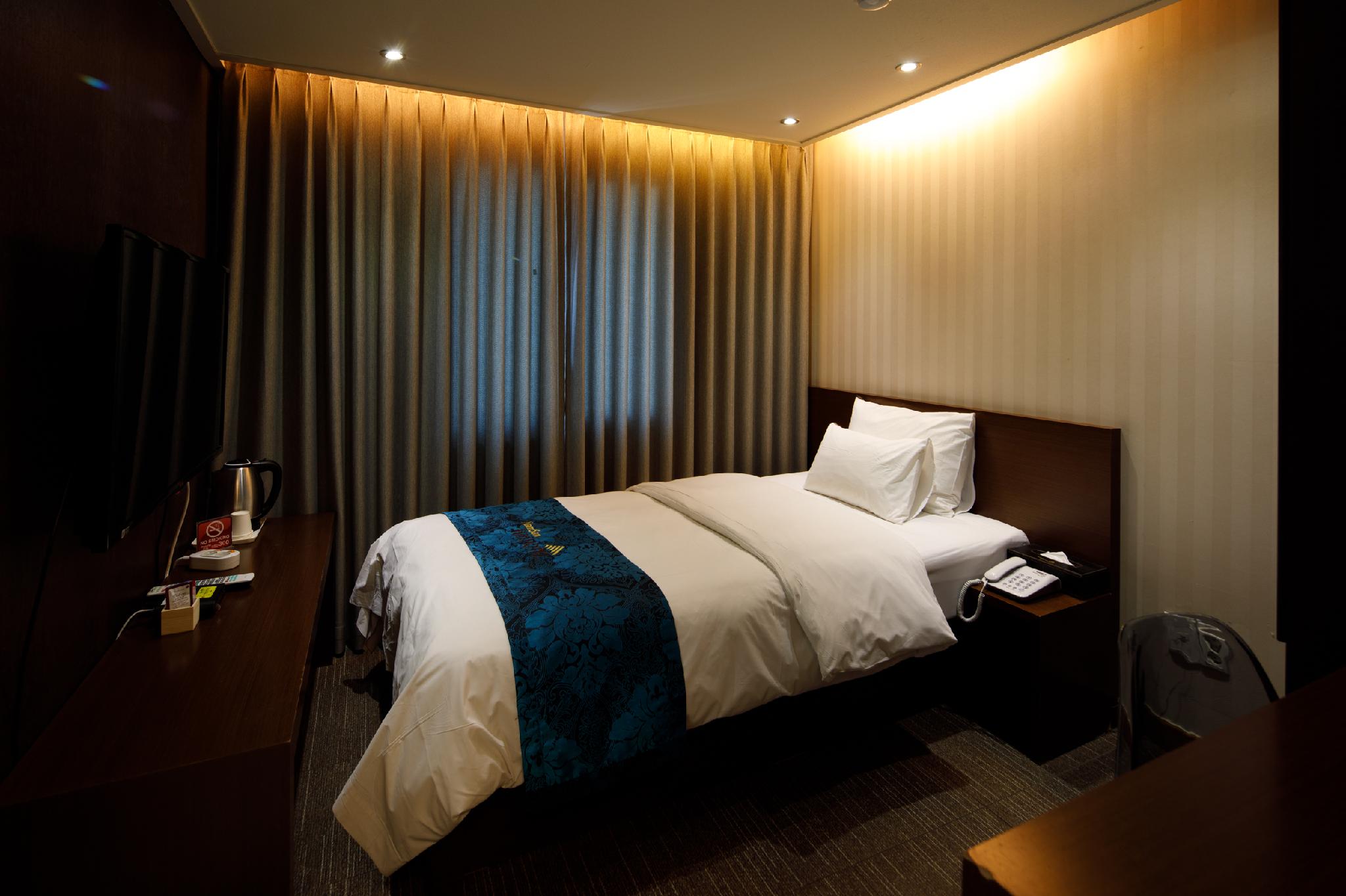غرفة مفردة