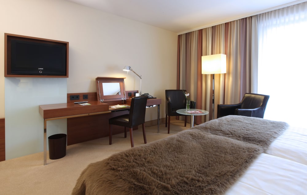 Lindner Hotel Hamburg Am Michel, part of JdV by Hyatt 9/69
