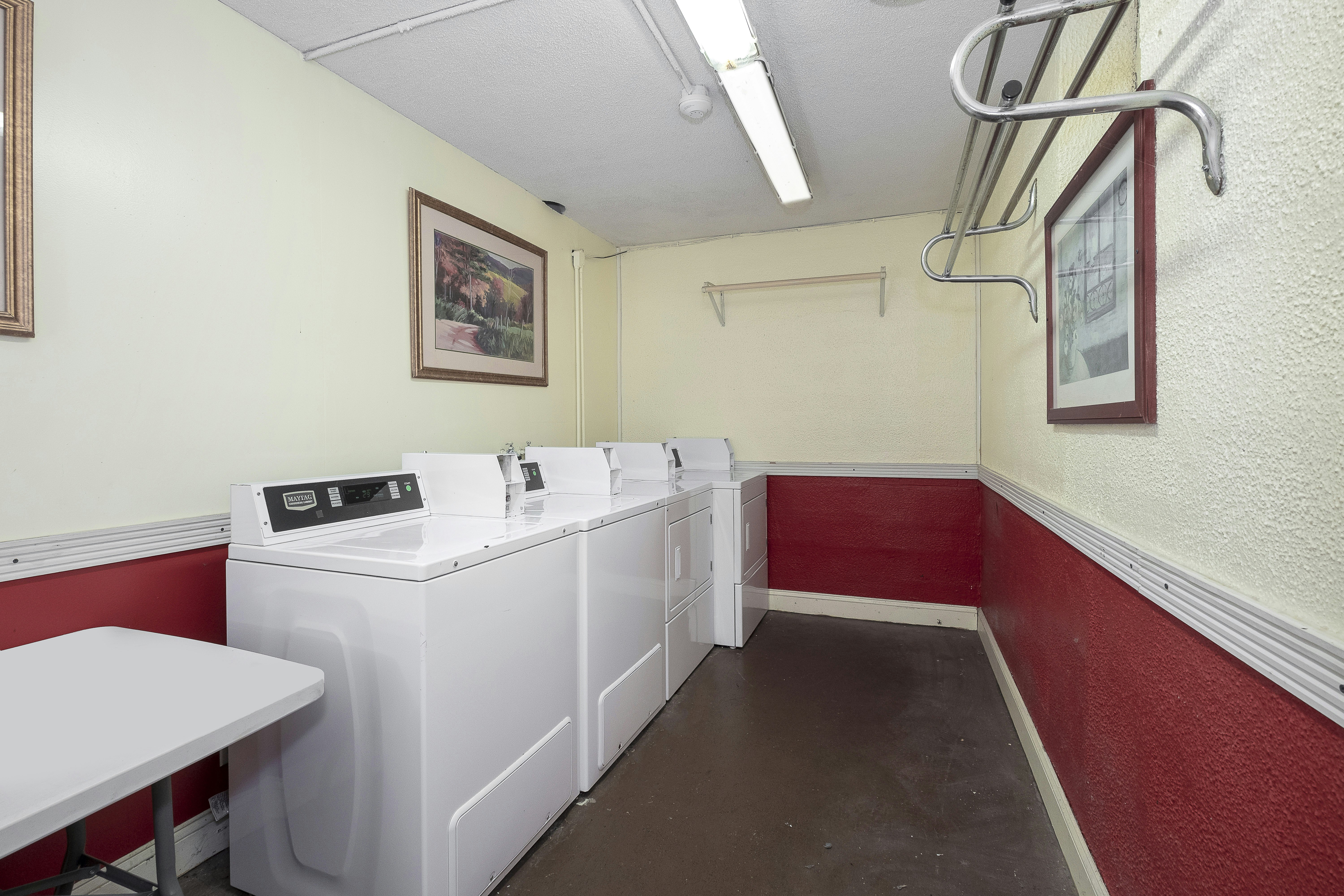 Red Roof Inn Murray 7/30