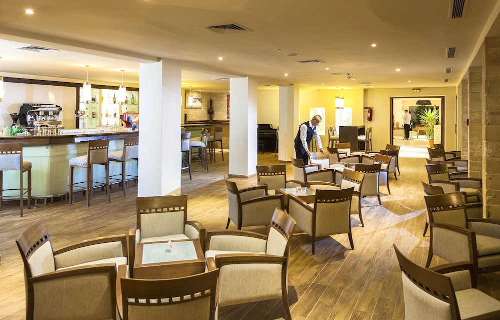 Calimera Delfino Beach Resort and Spa 38/60