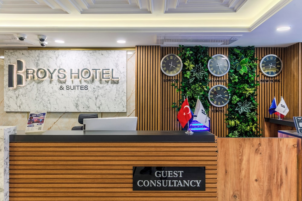 Roys Hotel & Suites 9/50