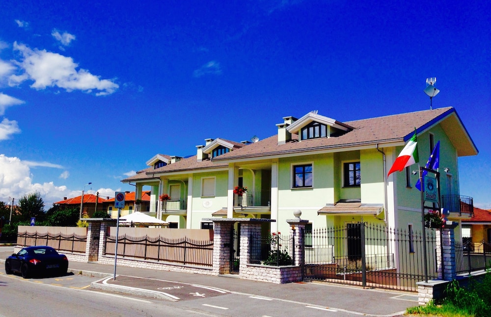 Bed&amp;Breakfast EREMES 2/50