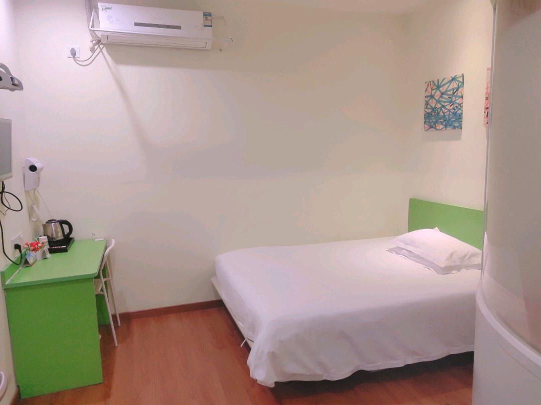 Hi Inn (Shanghai Fengxian Nanqiao) 24/30