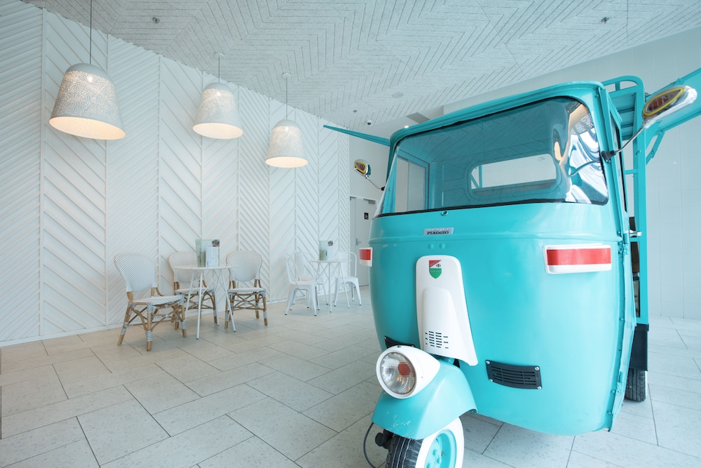 Ibis Casablanca Abdelmoumen 24/69