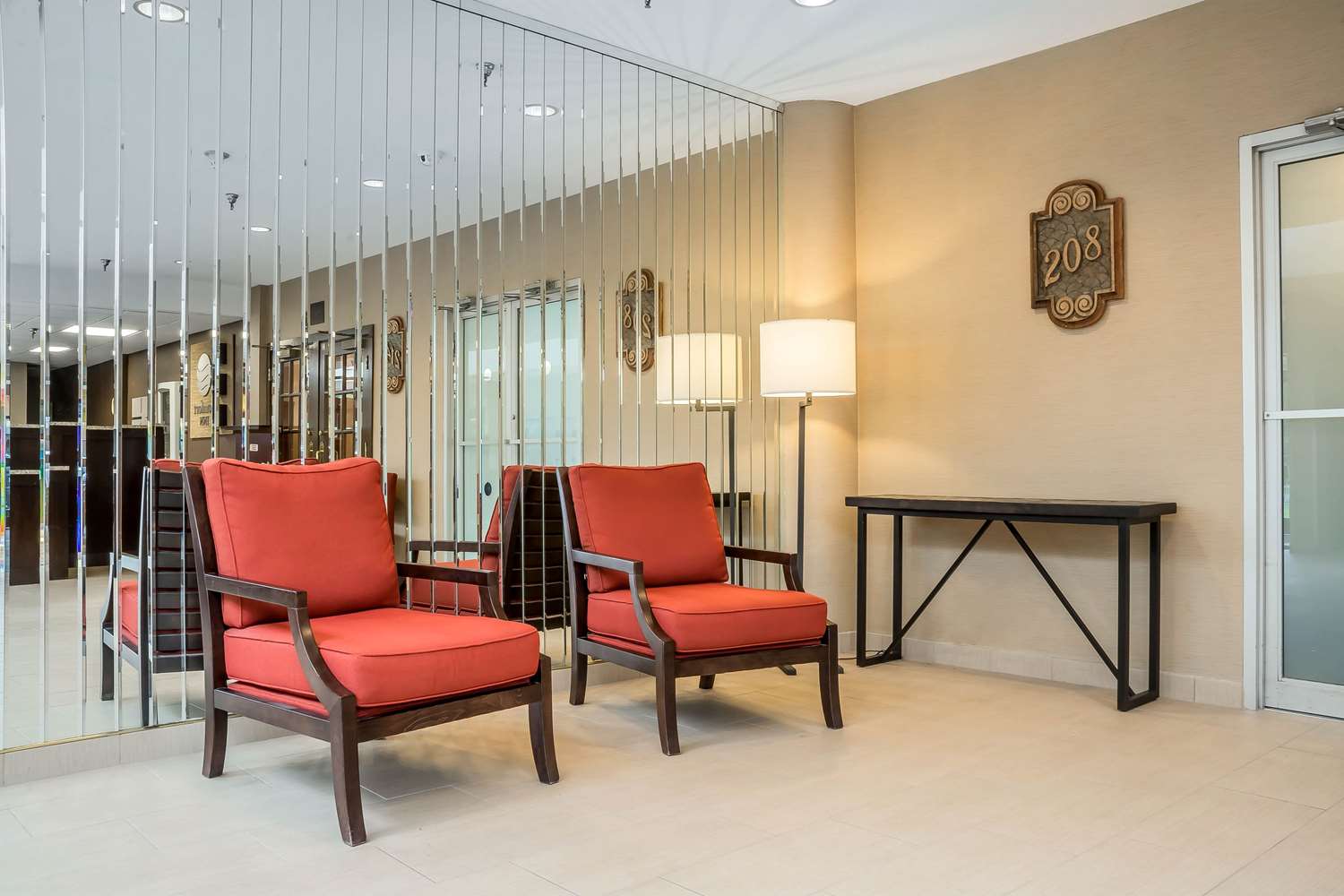 Comfort Inn The Pointe Niagara Falls, NY 27/47
