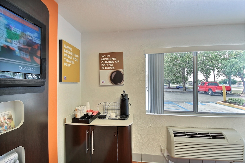 Motel6 San Marcos, TX 45/49