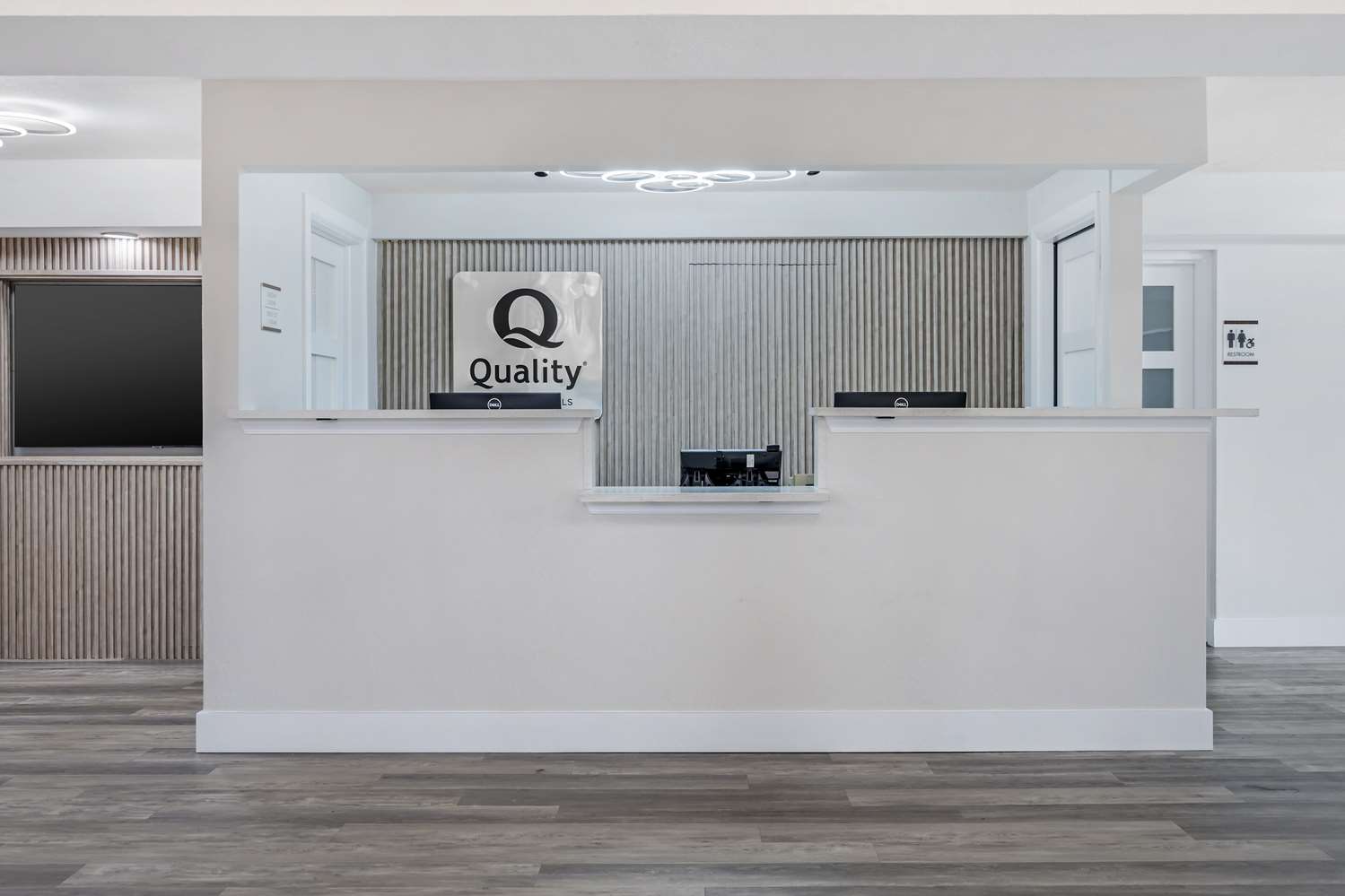 Quality Inn & Suites Orlando East - UCF Arena 4/43