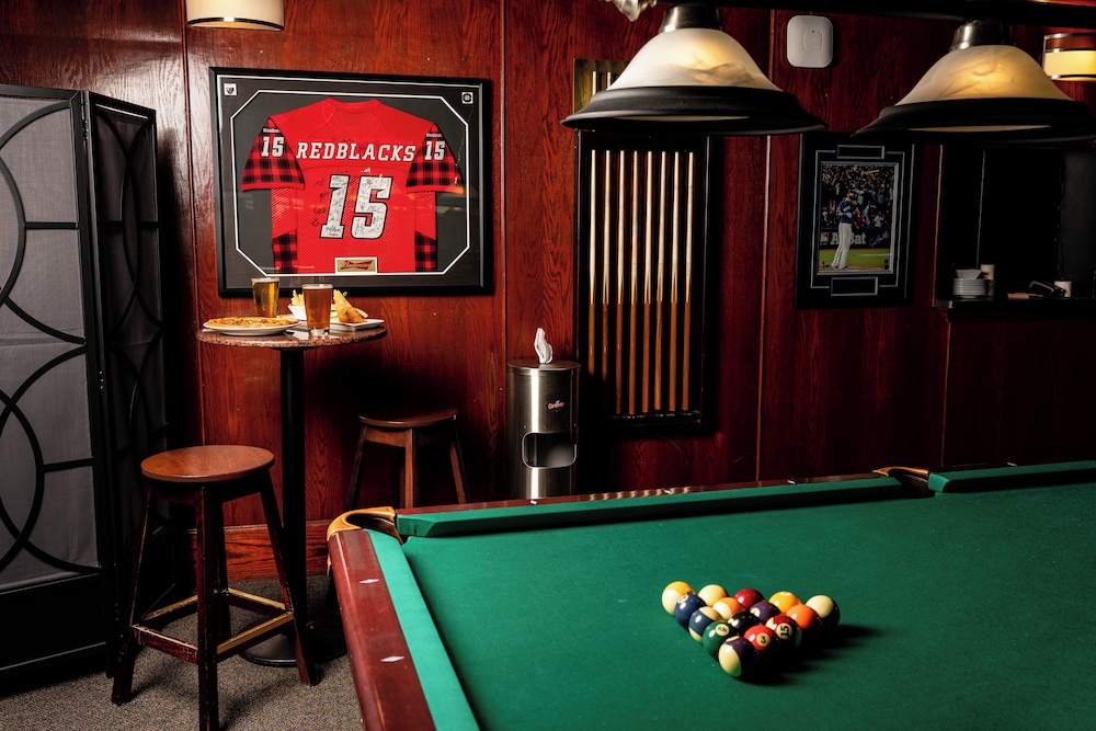 THE BUSINESS INN 50/60