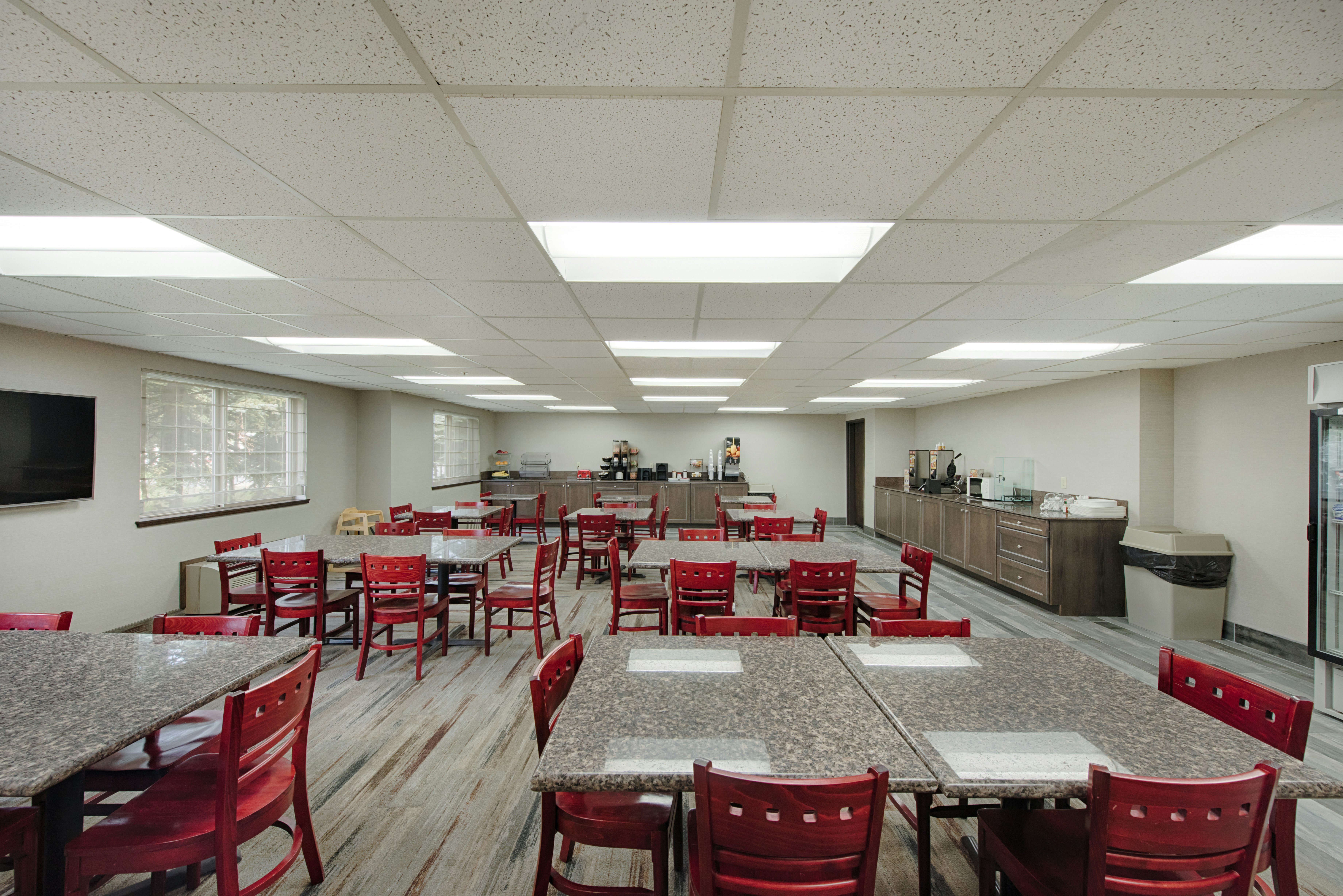 The Third Street Inn (ex Americas Best Value Inn & Suites) 37/42