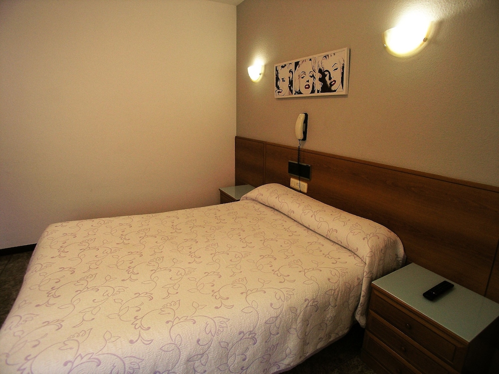 Iraipe Gorbea Hotel 26/48