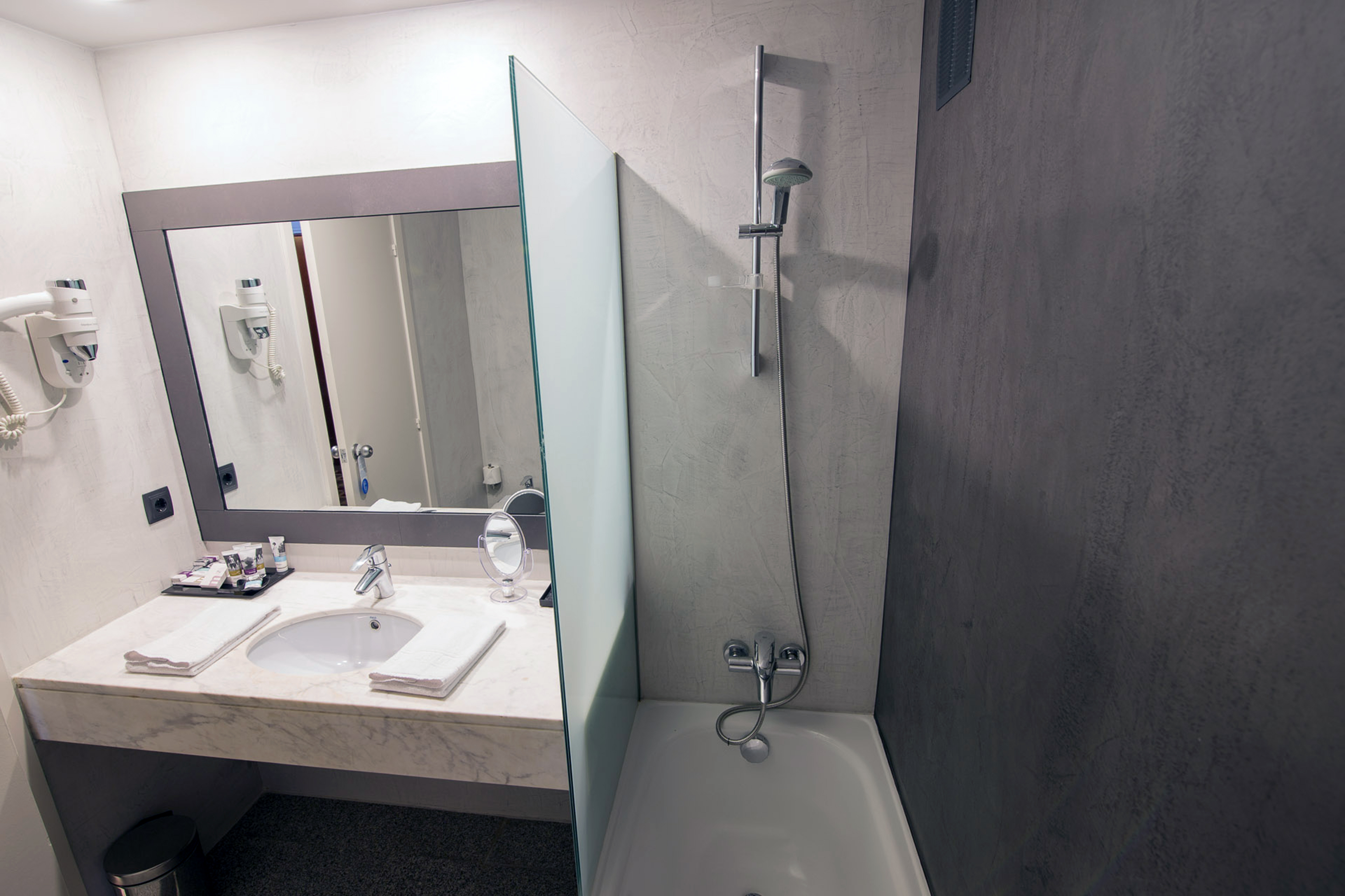 غرفة بريفيليج مفردة، Hotel Augusta Barcelona Valles 5/6