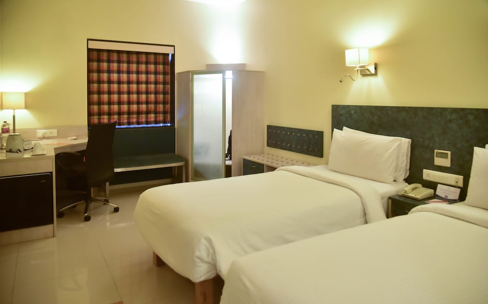 Lemon Tree Hotel Chinchwad Pune 6/56