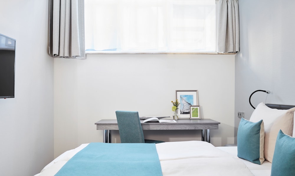 MAISONETTE, FITNESS