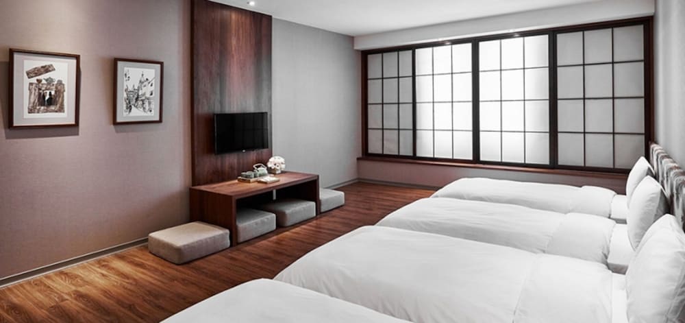 Orange Hotel Wenhua 15/36